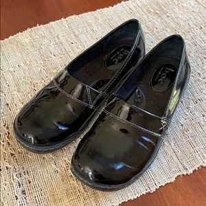 B.O.C. Born Concepts Slip ons